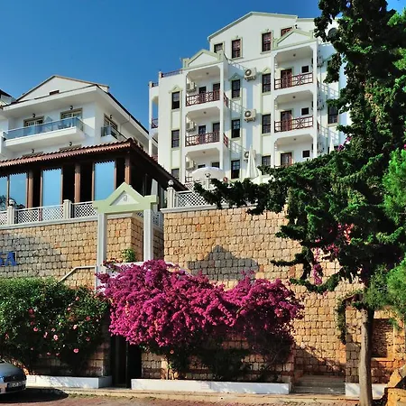 Medusa Hotel 3*