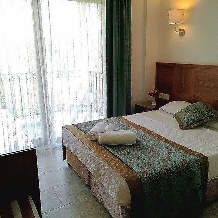 Medusa Hotel 3*